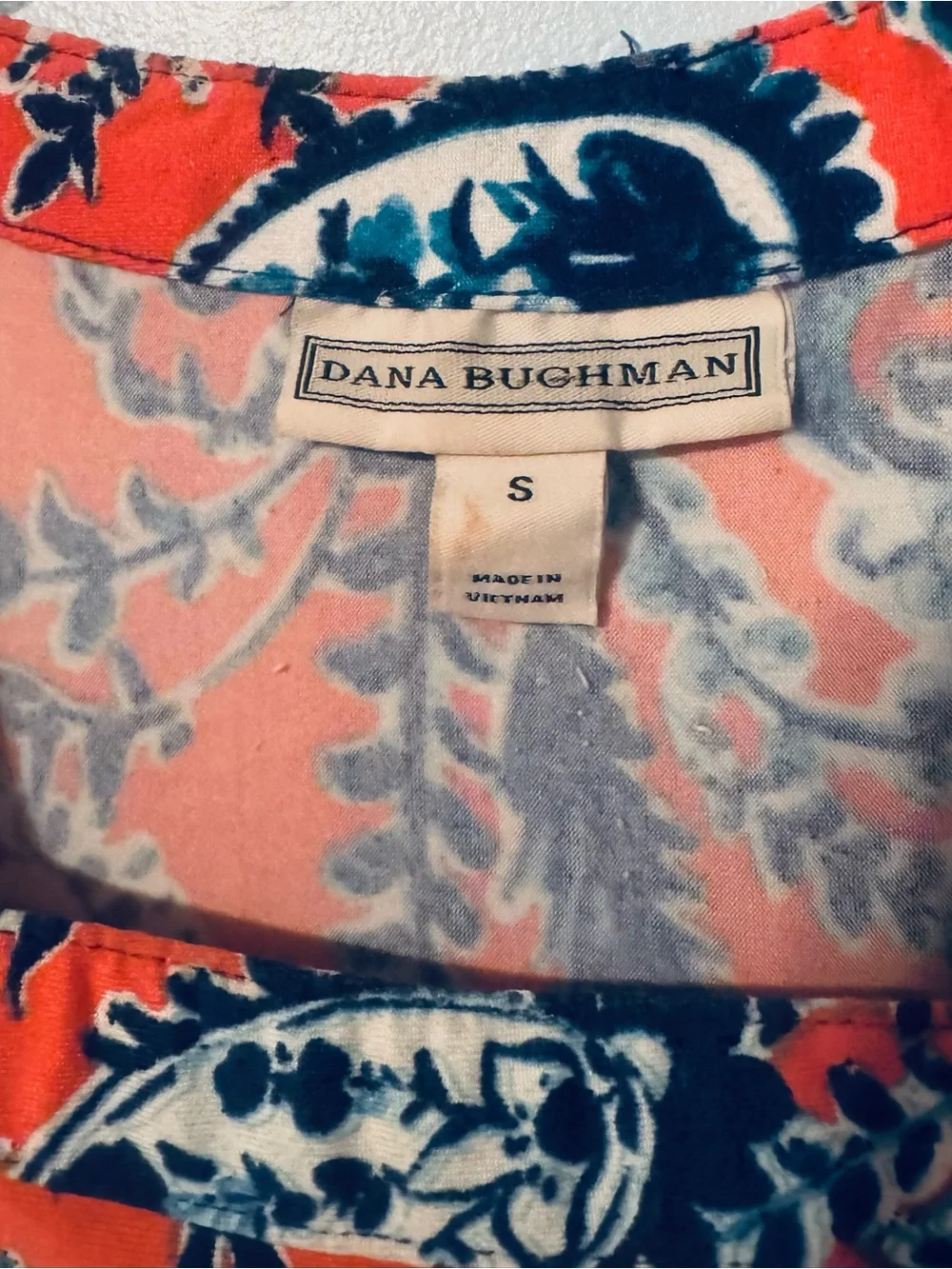 Dana Buchman Coral Paisley Short Sleeve Top with Navy Accents